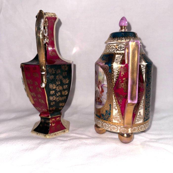 Waiter (2) - Porselein - Een paar pronkporselein, Antiek en Kunst, Antiek | Glaswerk en Kristal