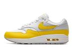 Nike Air Max 1 Tour Yellow - Maat 43 EU, Ophalen of Verzenden, Nieuw