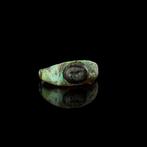 Oud-Romeins Ring met een glas intaglio waarop een leeuw, Antiek en Kunst