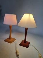 VANDEHEG - Lampe de table (2) - Bois, Textile, Plastique, Antiquités & Art