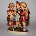Goebel - Hummel 177 III - Beeldje, Scolarette - TMK6 - 24, Antiek en Kunst
