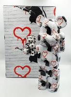 Banksy X Brandalism X Medicom toy Be@rbrick - Banksy Love, Antiquités & Art, Art | Peinture | Moderne