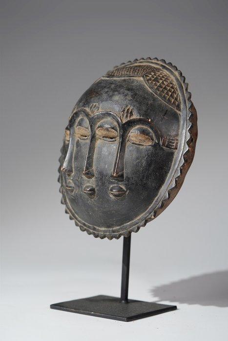 Een houten masker Yaure - Yaure - Ivoorkust (Zonder, Antiek en Kunst, Kunst | Niet-Westerse kunst