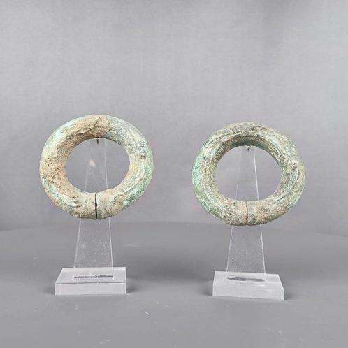 dong zoon Brons Ceremonieel armband paar - 8.5 cm, Verzamelen, Mineralen en Fossielen