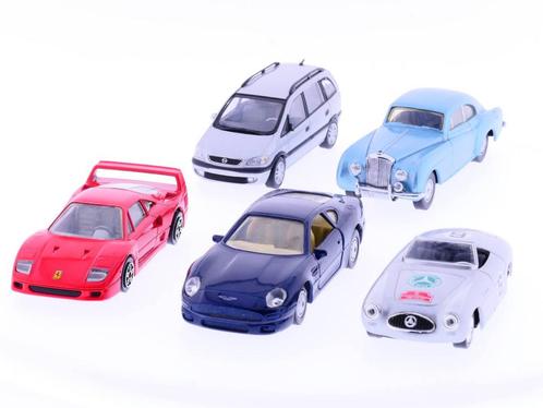 Schaal 1:43 Maisto Bburago Minichamps Dinky NewRay 225J 4..., Hobby en Vrije tijd, Modelauto's | 1:43, Gebruikt, Overige merken