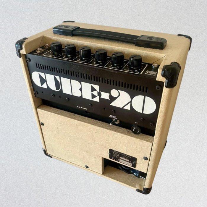 Roland - Aantal items: 1 - Gitaarversterker - Japan (Zonder, Musique & Instruments, Instruments à corde | Guitares | Acoustiques