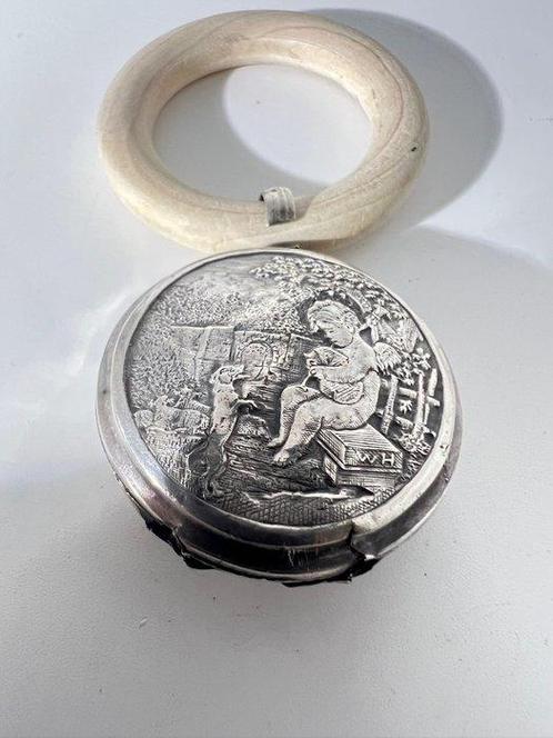 - Hochet Bijtring met rammelaar Engel met hond - Bescherming, Antiek en Kunst, Antiek | Zilver en Goud