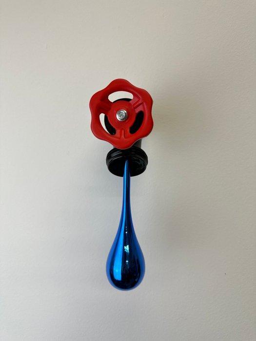 Santicri - Running out (No Reserve), Antiquités & Art, Art | Objets design