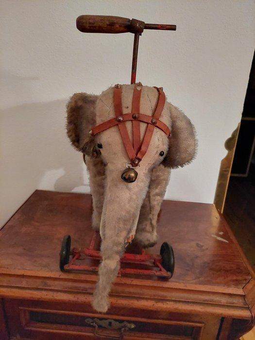 Steiff - Pluche dier Kleiner Steiff-Elefant auf Räder, Antiek en Kunst, Antiek | Speelgoed