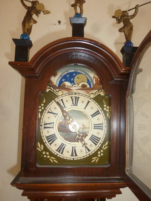 Friese staartklok - - Mahonie - 1950-1960, Antiek en Kunst, Antiek | Klokken