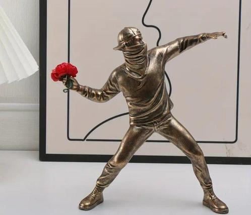 Figuur - after Bansky Lanciatore fiori - buik, Antiek en Kunst, Curiosa en Brocante