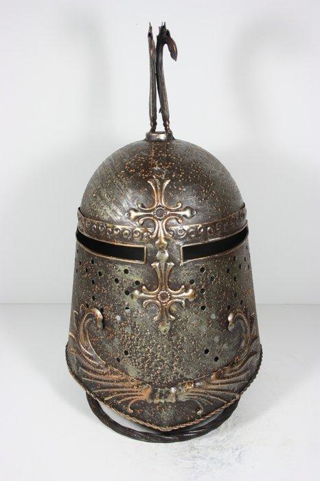 Casque darmure - Médiéval, époque des Croisés - Europe -, Antiek en Kunst, Kunst | Designobjecten