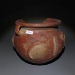 Mayan Terracotta Kom. ca. 600 - 900 na Christus. 14 cm hoog.