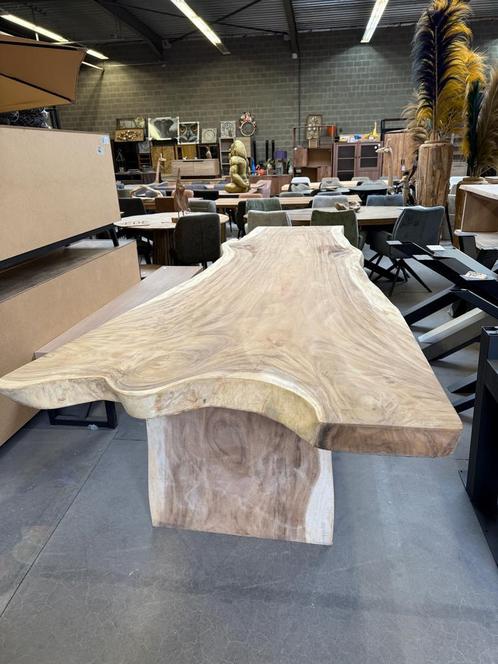 Boomstamtafel suarhout, Huis en Inrichting, Tafels | Eettafels, Nieuw