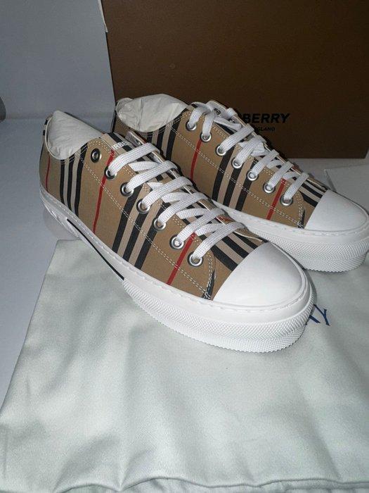Burberry - Vintage Check - Sneakers - Taille : EU 42 - Neuf, Kleding | Heren, Schoenen