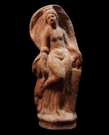 Grec ancien - Art Hellénistique - Aphrodite sortant du bain, Collections