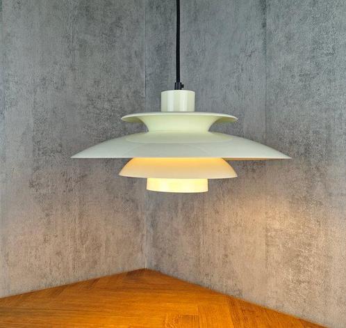 Plafondlamp - Scandinavische stijl - Aluminium, Antiek en Kunst, Kunst | Designobjecten