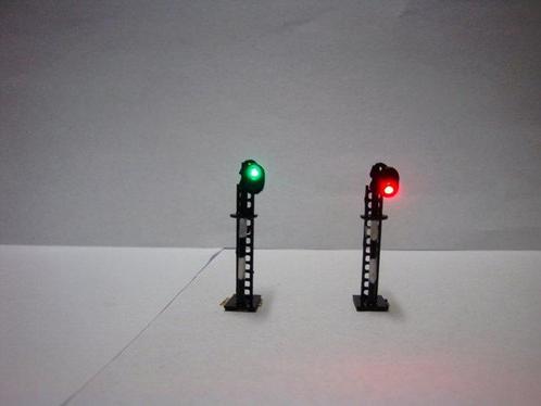 Seinen N - Modeltrein verlichting (10) - Green/red light, Hobby en Vrije tijd, Modeltreinen | N-Spoor