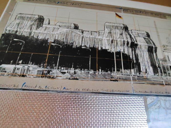 Christo & Jeanne-Claude (1935-2020) - Wrapped Reichstag,, Antiek en Kunst, Antiek | Overige Antiek