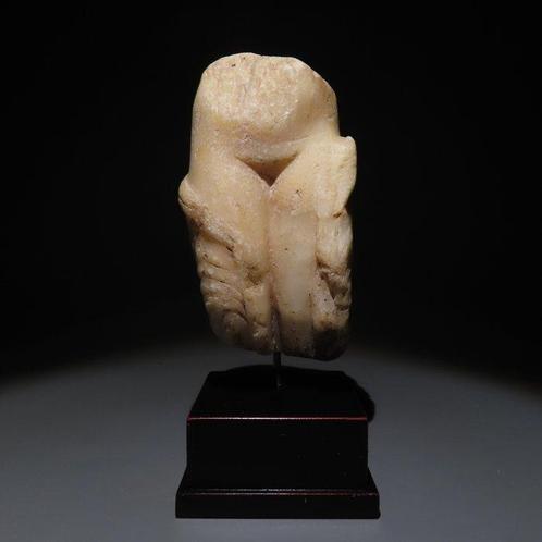 Oud-Romeins Albast Onderste buste van een Venus. 2e eeuw, Verzamelen, Mineralen en Fossielen