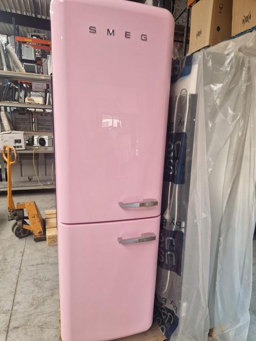 Nieuwe SMEG FAB32LPK5 Rose, Elektronische apparatuur, Koelkasten en IJskasten, Energieklasse A of zuiniger, Nieuw, Met vriesvak
