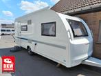 Adria Altea 542 PK uit 2023 - Stapelbed, luifel, mover, Caravans en Kamperen, Caravans, Lichtmetalen velgen, Dwars-stapelbed, Rondzit