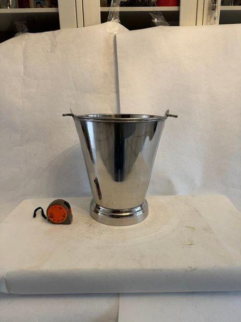 Wijnkoeler - fraaie grote champagne koeler - Smeedijzer, RVS, Antiek en Kunst, Antiek | Meubels | Tafels