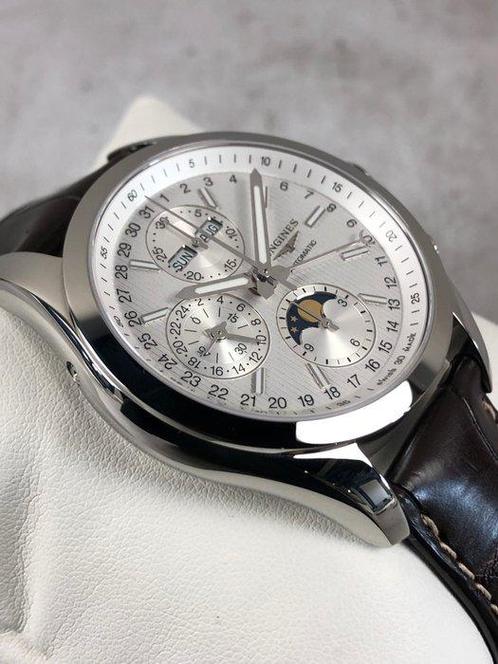 Longines - Conquest Classic Chronograph Automatic Moonphase, Handtassen en Accessoires, Horloges | Antiek