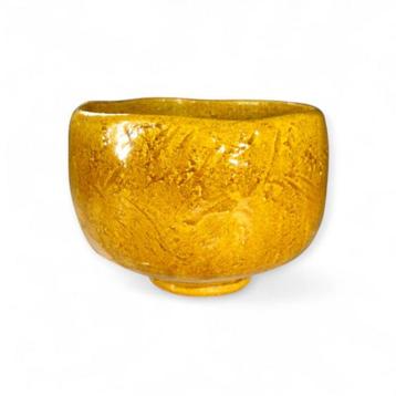 Tasse à thé en porcelaine orange exceptionnelle de lartiste