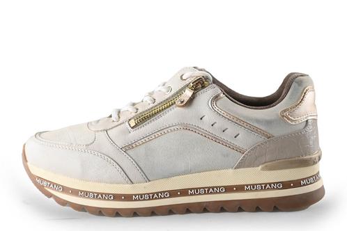 Mustang Sneakers in maat 42 Wit | 5% extra korting, Kleding | Dames, Schoenen, Wit, Zo goed als nieuw, Sneakers, Verzenden