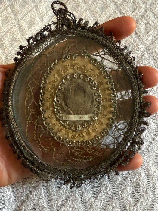 Reliekhouder - Glas, Zilveren draad - 1750-1800 - Medaillon, Antiek en Kunst, Kunst | Niet-Westerse kunst