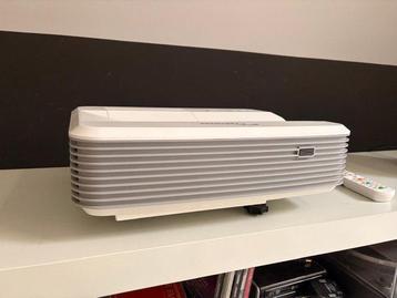 Optoma EH320UST Ultra Short Throw Projecteur de film beschikbaar voor biedingen