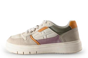 Tamaris Sneakers in maat 38 Beige | 5% korting beschikbaar voor biedingen