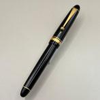 Pilot - Custom 742 (black) - 14K gold #10 nib (M) - Stylo à, Verzamelen, Nieuw