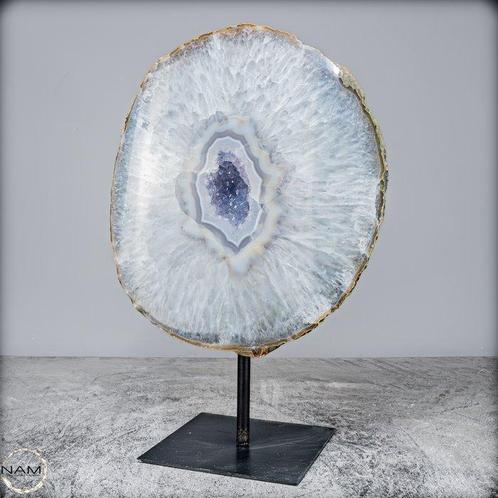 Natuurlijke Amethist Agaat Druse op stands- 4267.22 g, Verzamelen, Mineralen en Fossielen
