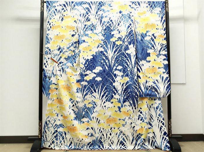 Elegant en verfijnd: Kimono met Komazashi borduurwerk en, Antiek en Kunst, Antiek | Overige Antiek