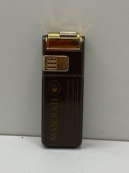 Maserati - Zonder minimumprijs - Aansteker - Verguld,, Verzamelen, Rookartikelen, Aanstekers en Luciferdoosjes