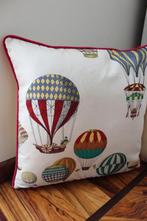 Paire de coussins avec tissu vintage Fornasetti, Antiek en Kunst