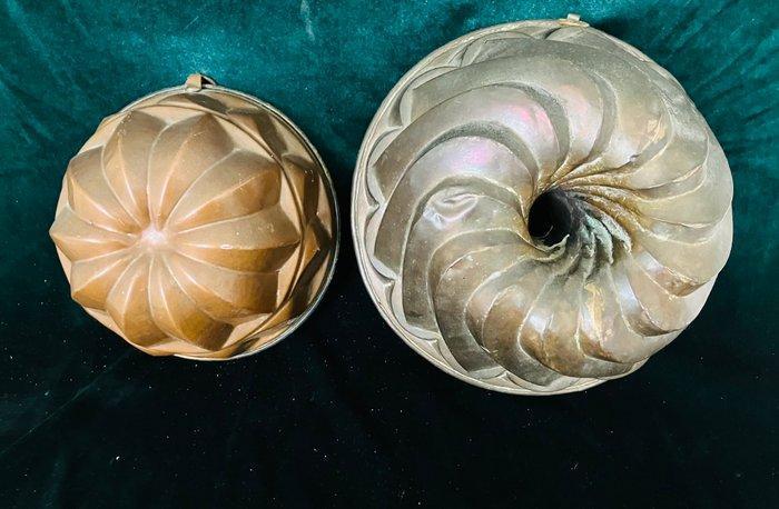 Bak (2) - Koper - 1850-1900 - Puddingvorm, Antiek en Kunst, Antiek | Overige Antiek