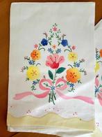Vintage handdoeken, linnen, handgemaakt en gehaakt. -