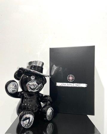 Van Apple - Bandit Bear beschikbaar voor biedingen