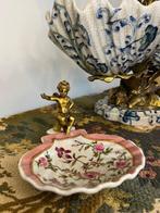 Plateau - Porcelaine, Bronze - Boîte à savon en coquillage