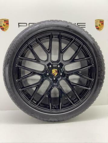 Porsche Macan ORIGINELE 21inch RS Spyder zwart met banden