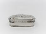 Willem Wobbe - Doos - .934 zilver - antieke snuifdoos 1752, Antiek en Kunst