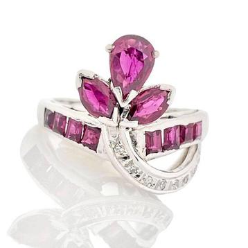 Ring - 14 karaat Witgoud -  1.08ct. tw. Robijn - Diamant -
