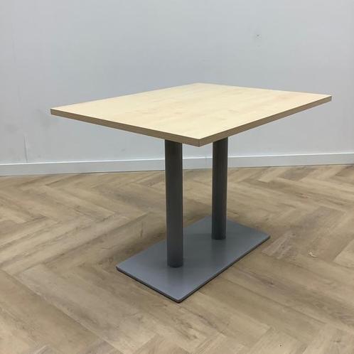 Tweedehands design tafel van Pedrali, (bxd) 100x80 cm, Ahorn, Huis en Inrichting, Tafelonderdelen, Gebruikt