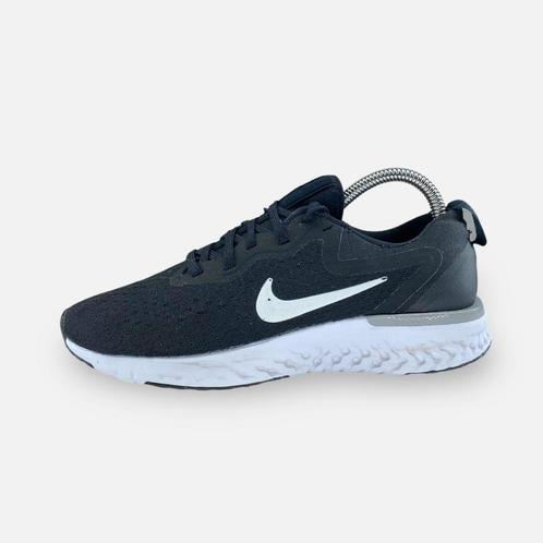 Nike Odyssey React - Maat 37.5, Kleding | Dames, Schoenen, Sneakers, Verzenden