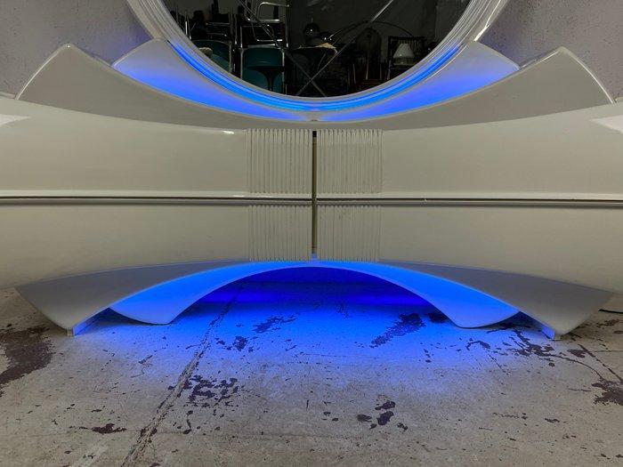 DBM - Credenza - Plastic, Glas, Marmer, Antiek en Kunst, Antiek | Meubels | Stoelen en Sofa's