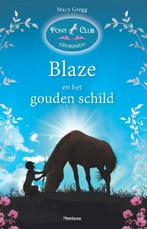 Blaze en het gouden schild / Pony Club Geheimen Stacey Gregg, Boeken, Verzenden, Gelezen, Stacey Gregg