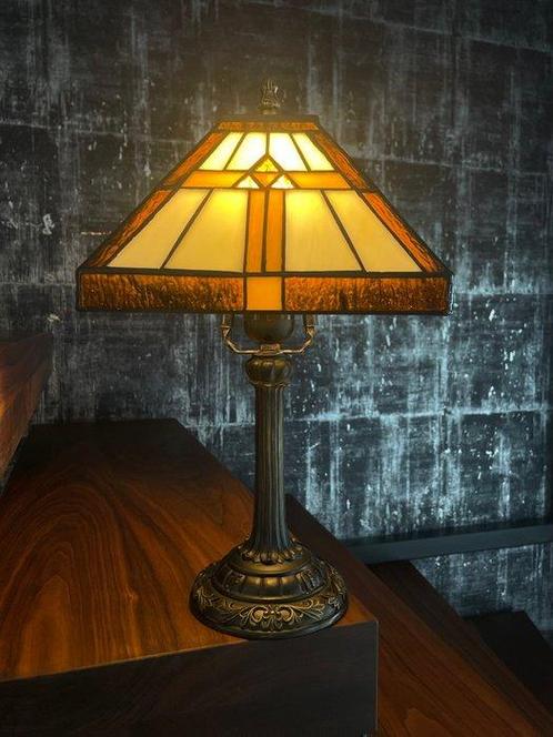 Style Tiffany - Lampe de table - dans lesprit Art Déco, Antiek en Kunst, Kunst | Designobjecten